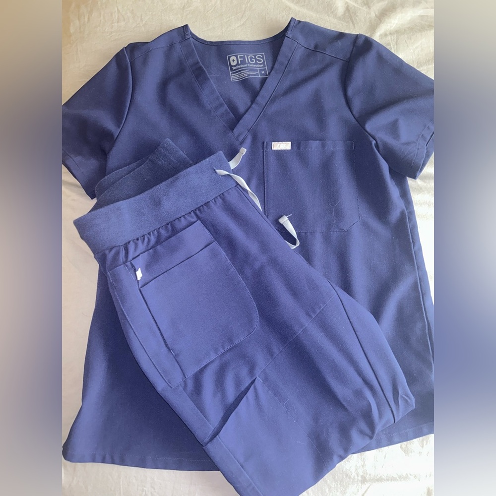 Figs Navy Scrub Set